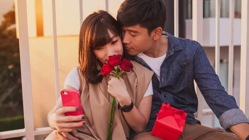 Số chủ đạo 3 có ý nghĩa gì? Giải mã về tình yêu, sự nghiệp